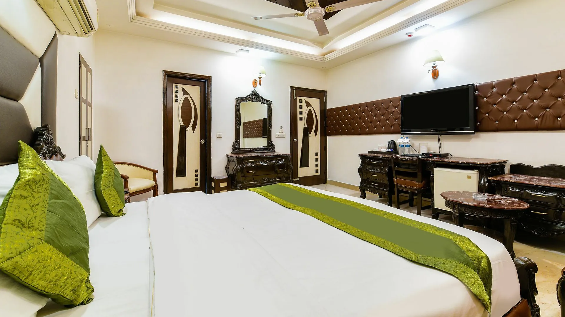 Hotel Baljeet Lodge New Delhi