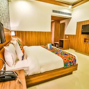 Staybook-Hotel Salt New Delhi Airport Hotel